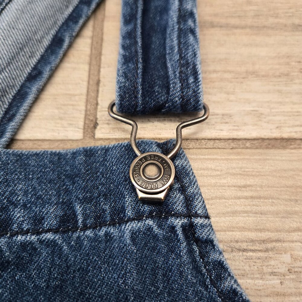 We The Free Ziggy Denim Overalls Women Relaxed Style Timeless Look L - Picture 4 of 8